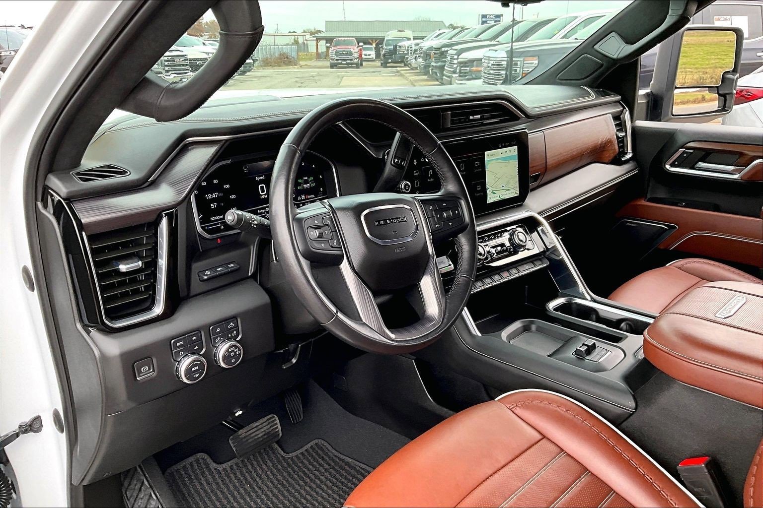 Used 2024 GMC Sierra 2500 Denali Ultimate image 13