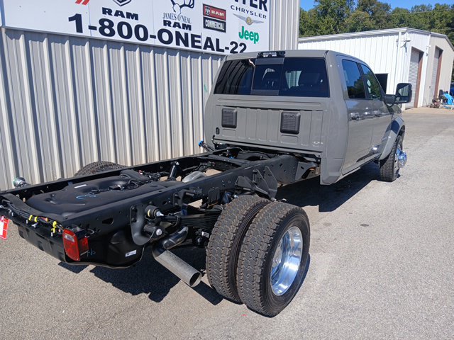 New 2027 RAM 5500 4x4 Crew Cab w/ Laramie Trim Package image 3