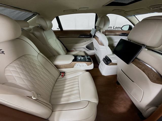 Used 2021 Genesis G90 5.0 Ultimate image 30