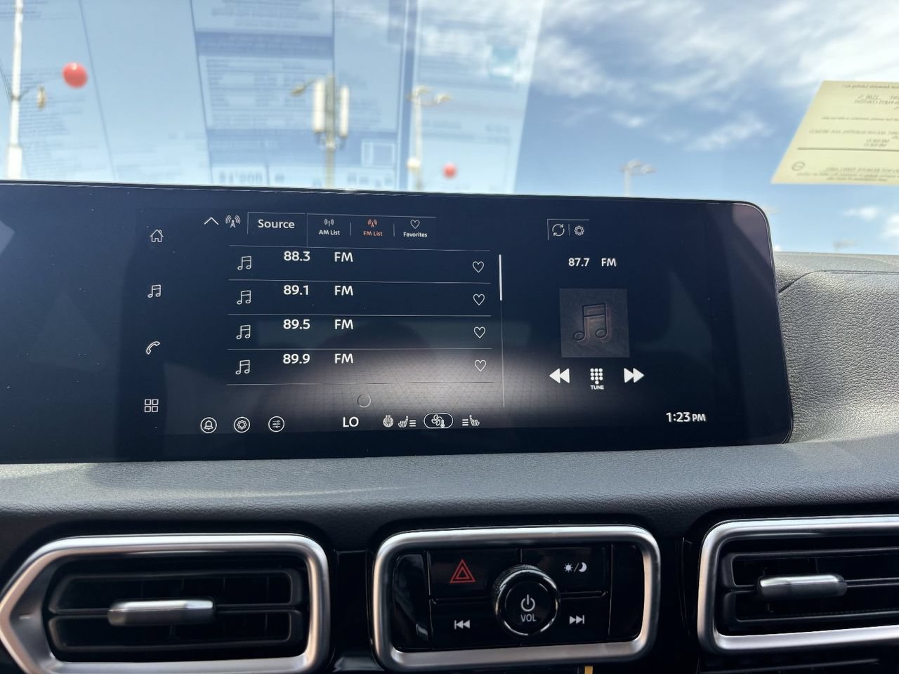 New 2026 Nissan Sentra SV w/ SV Convenience Package FWD image 21