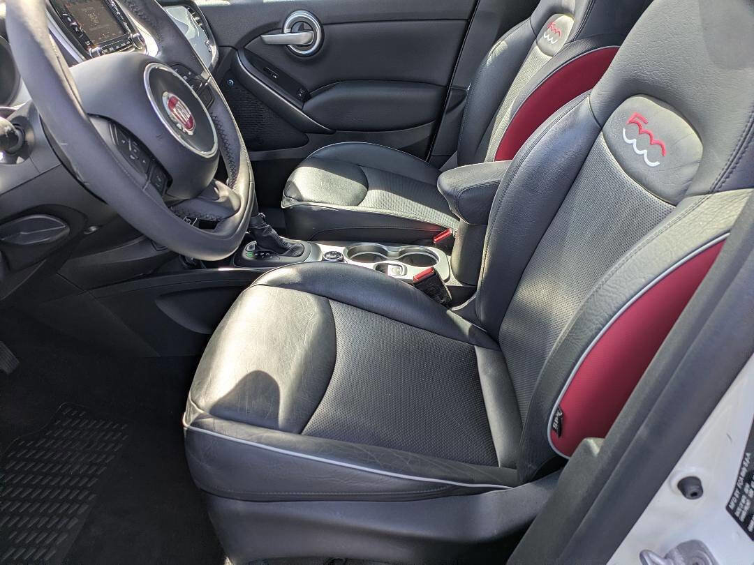 Used 2016 FIAT 500X Lounge image 10