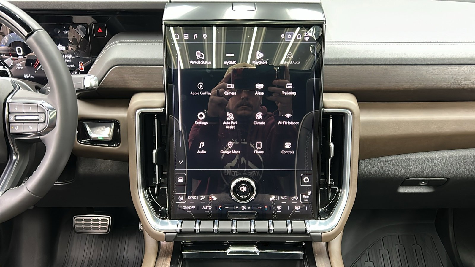 Used 2025 GMC Yukon XL Denali Ultimate image 18