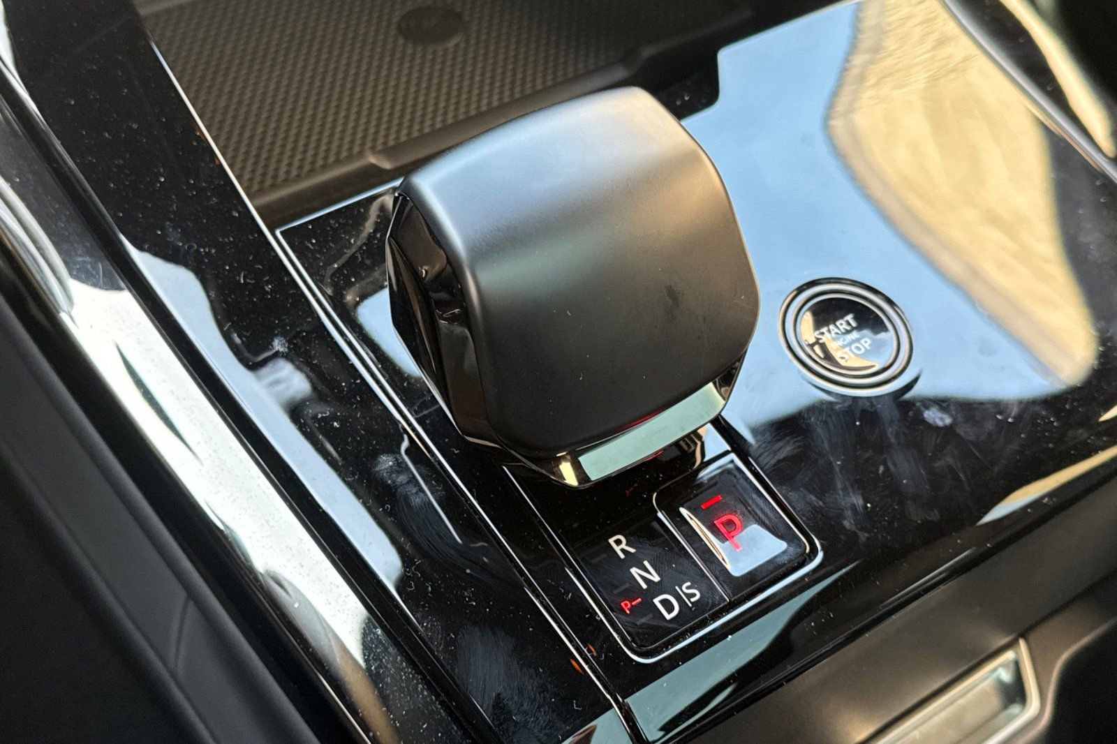 Used 2025 Land Rover Range Rover Sport SV Edition Two image 24