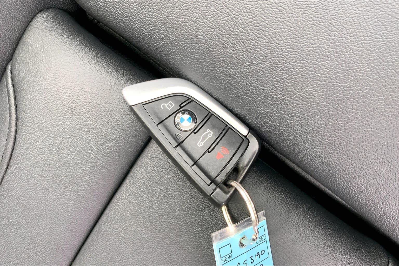 Used 2019 BMW X4 xDrive30i w/ Premium Package AWD/4WD image 14