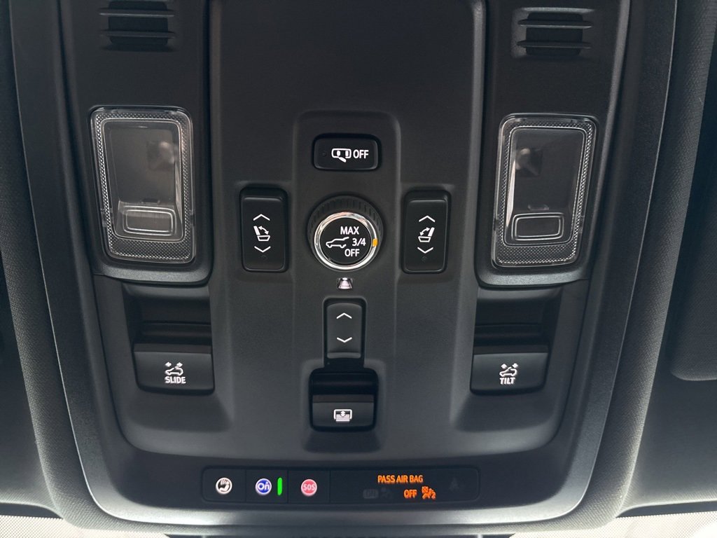 Used 2025 GMC Yukon Denali image 29