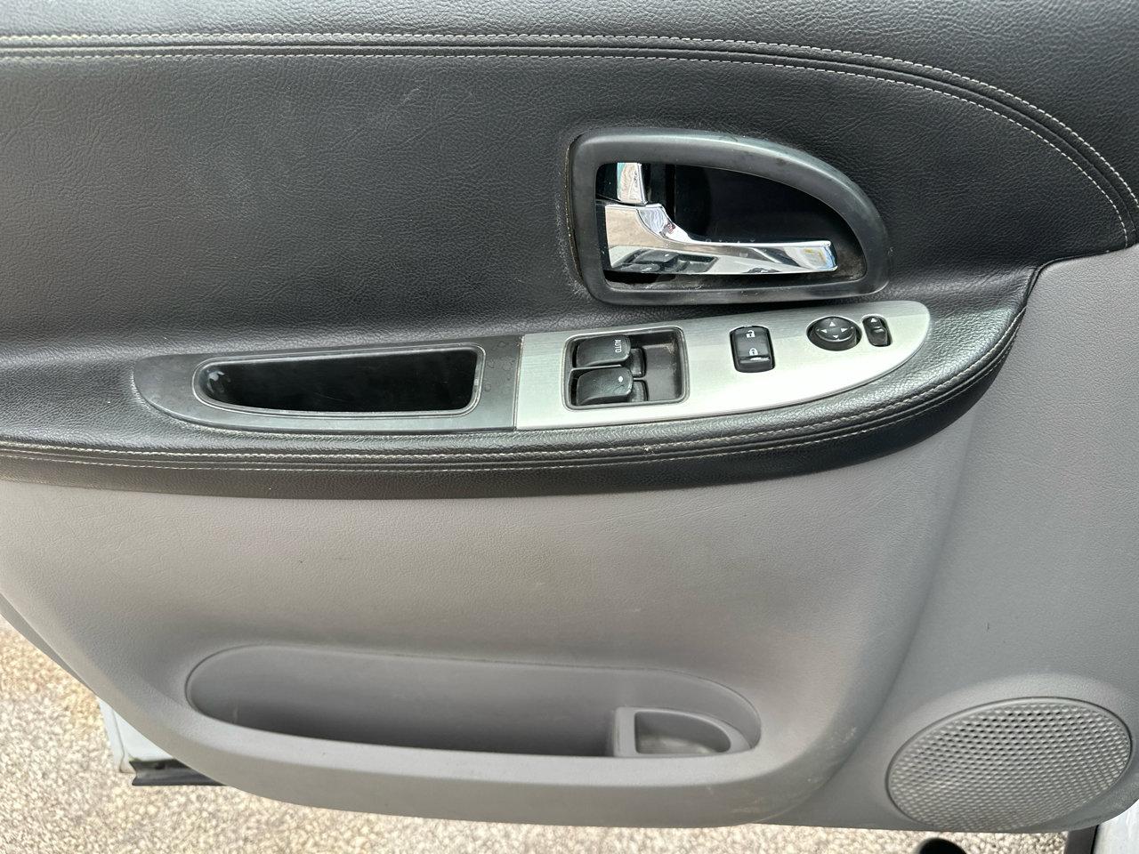 Used 2006 Pontiac Montana SV6 w/ Convenience Package image 14