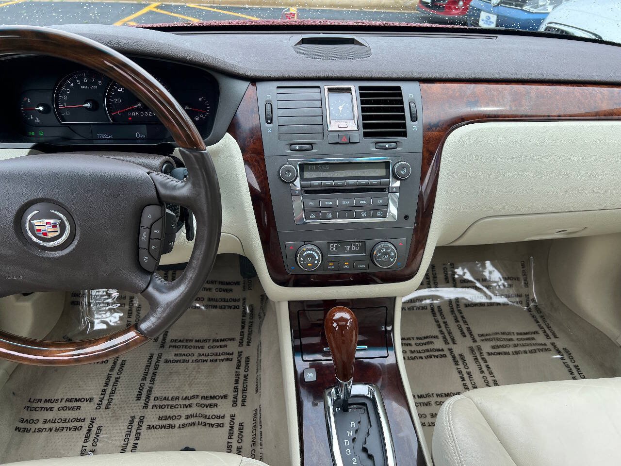 Used 2009 Cadillac DTS FWD image 35