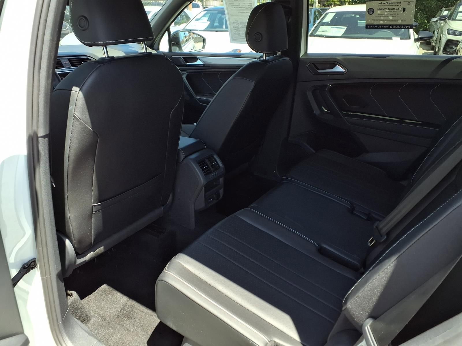 Certified 2023 Volkswagen Tiguan SE R-Line FWD image 21
