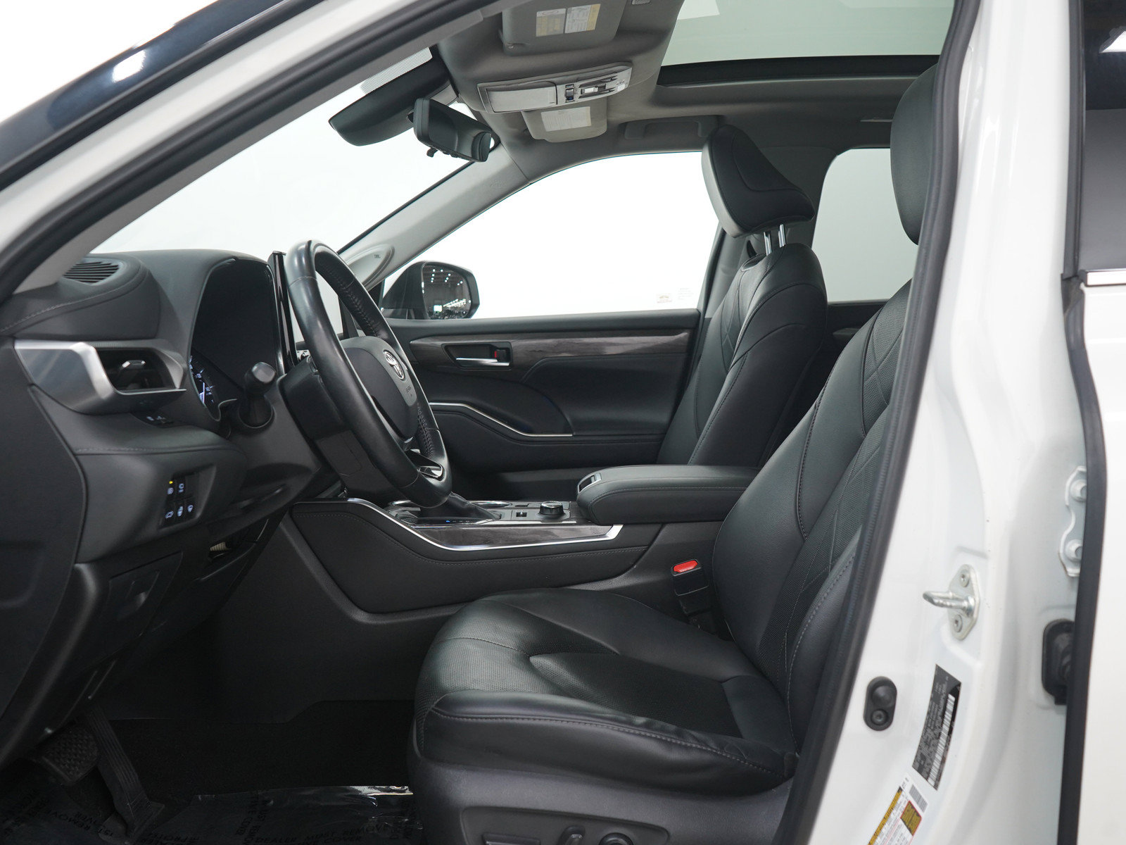 Used 2020 Toyota Highlander Platinum AWD/4WD image 26