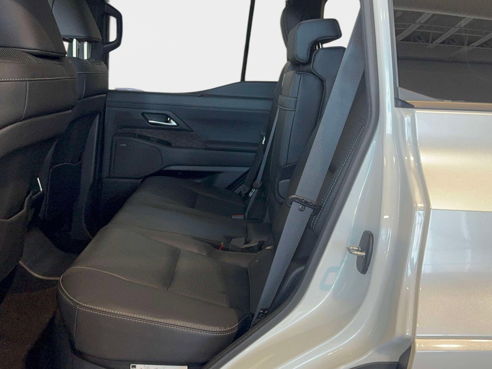 Used 2024 Lexus GX 550 w/ Cold Area Package image 14