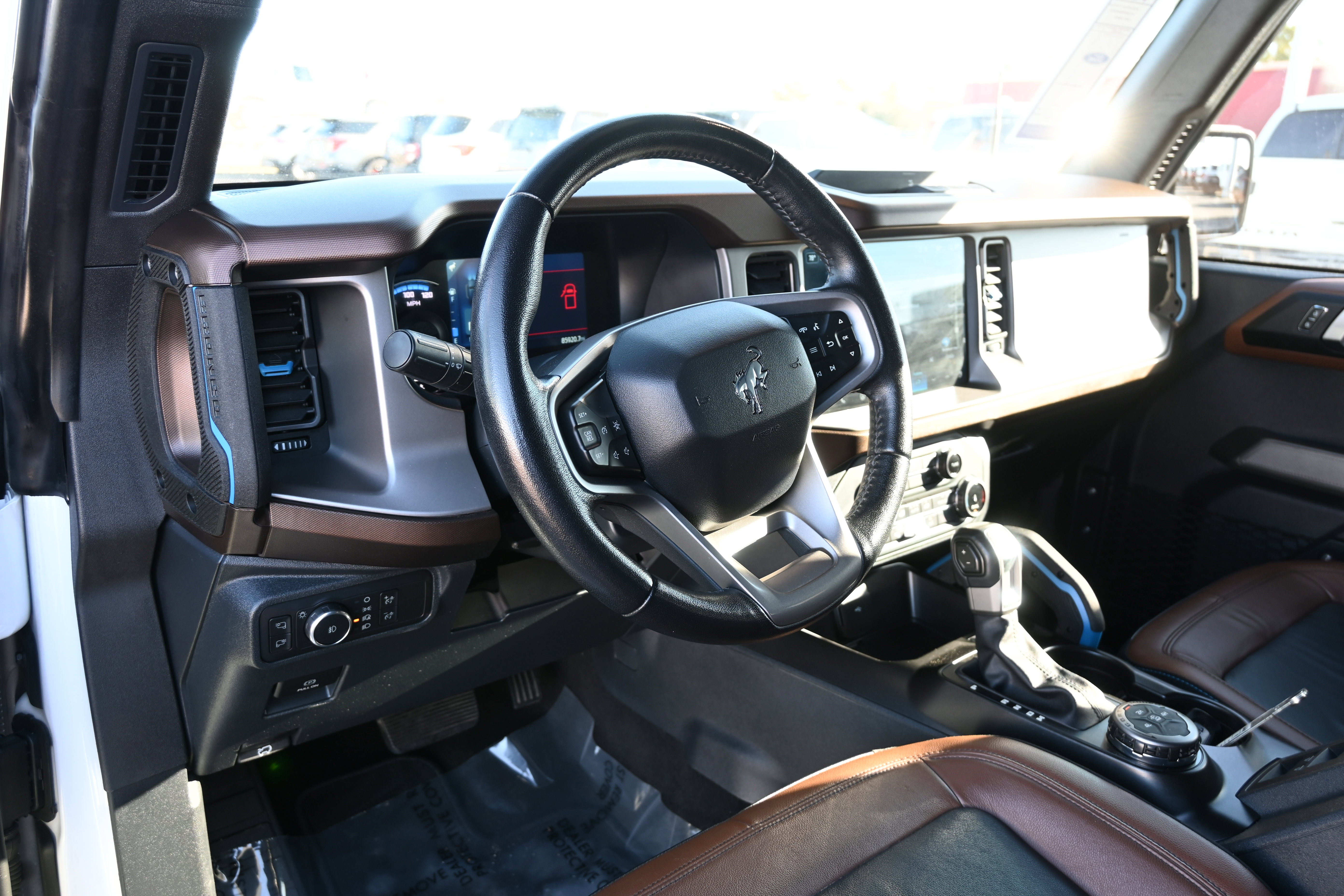 Used 2022 Ford Bronco Outer Banks image 13