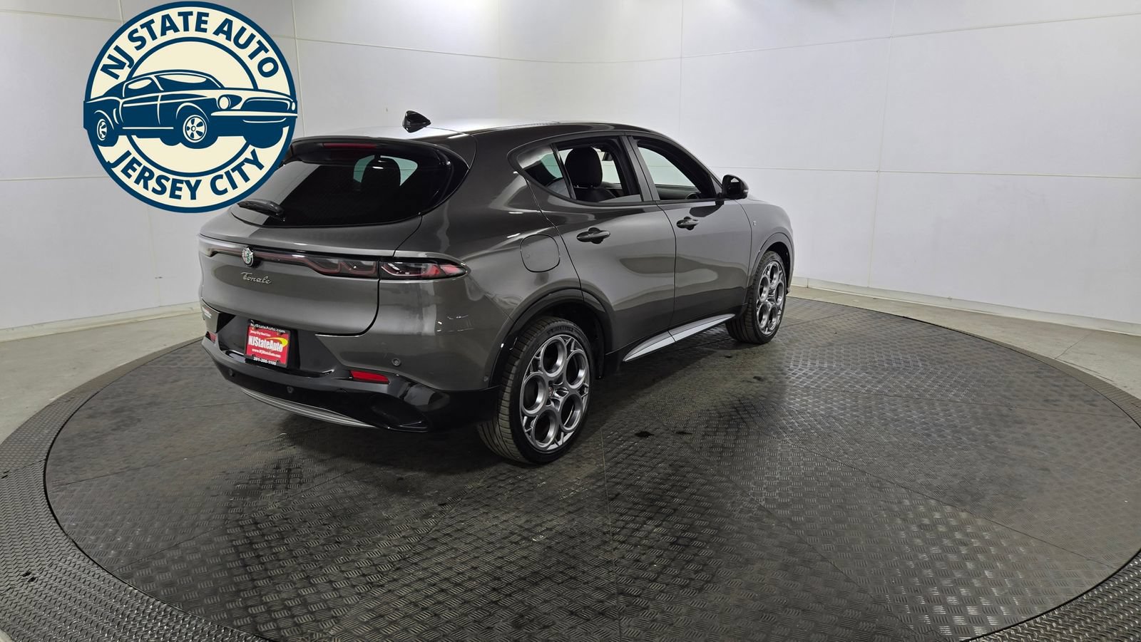 Used 2024 Alfa Romeo Tonale Ti w/ Active Assist Package AWD/4WD image 7