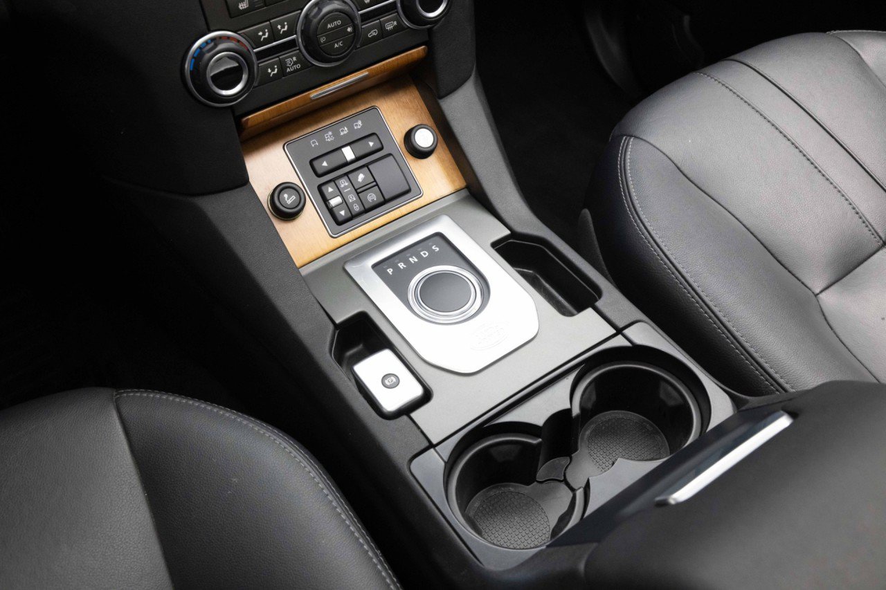Used 2014 Land Rover LR4 HSE AWD/4WD image 18