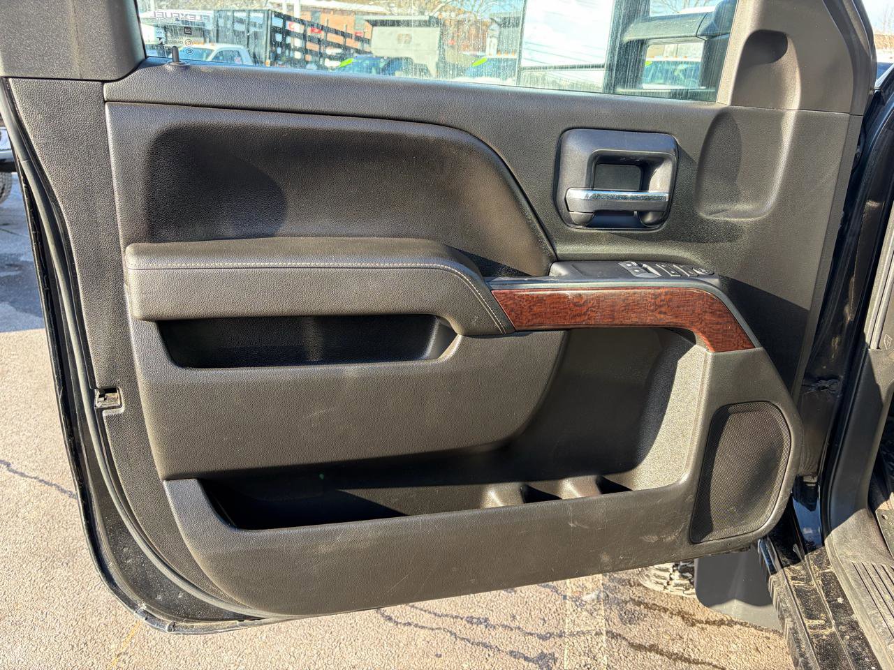 Used 2015 GMC Sierra 2500 SLE w/ SLE Preferred Package image 18