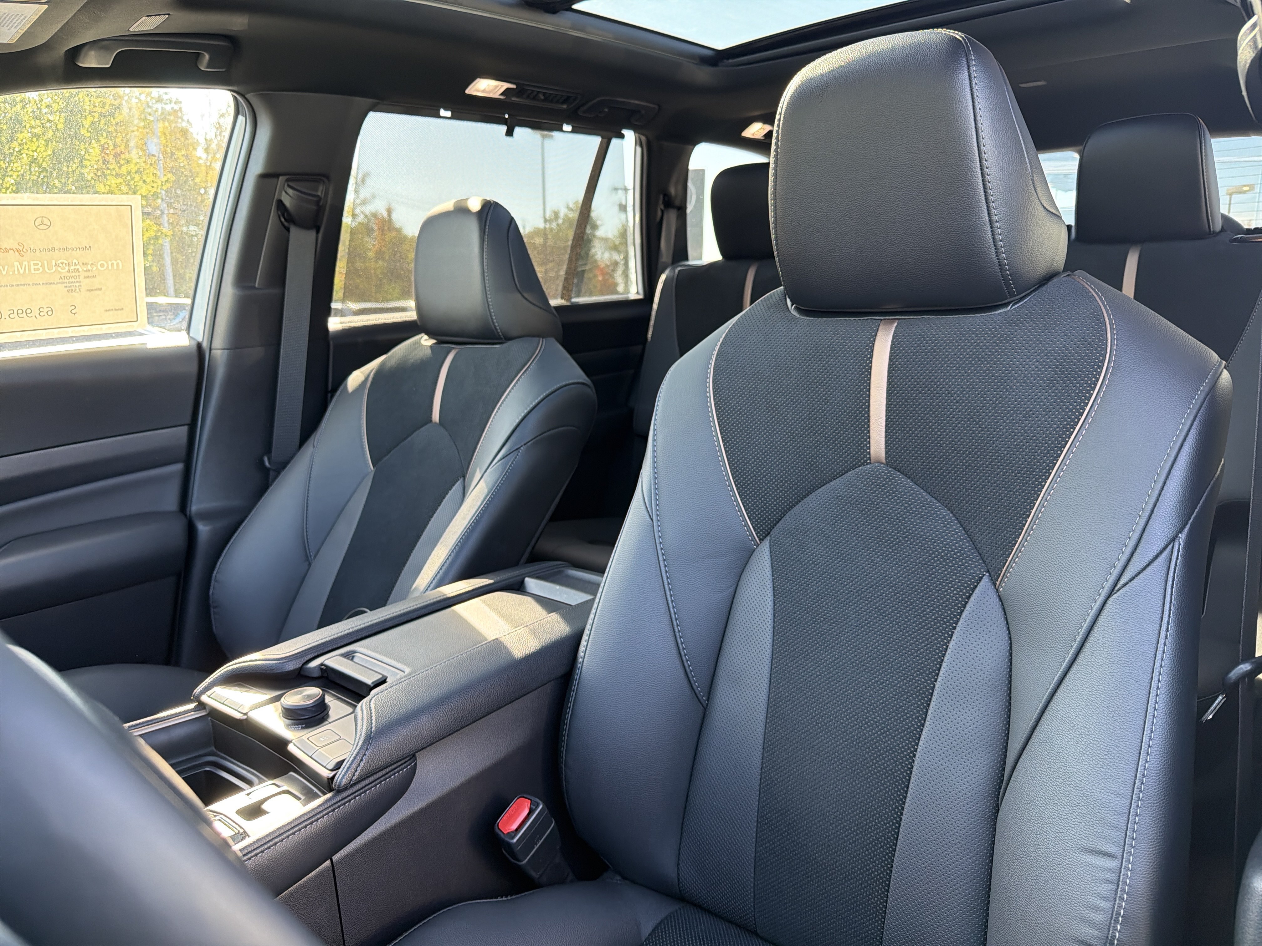 Used 2026 Toyota Grand Highlander AWD Hybrid image 9