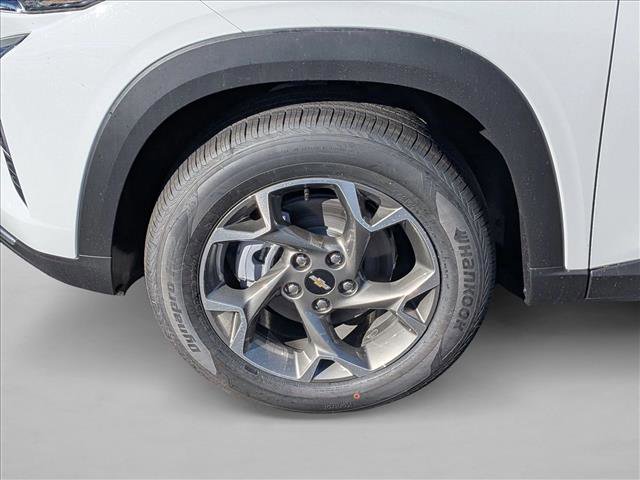 New 2026 Chevrolet Trax LT w/ Sunroof Package image 10