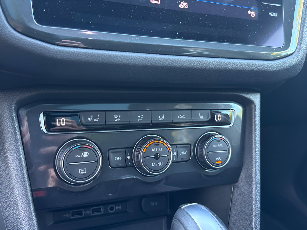 Used 2019 Volkswagen Tiguan SEL Premium AWD/4WD image 31