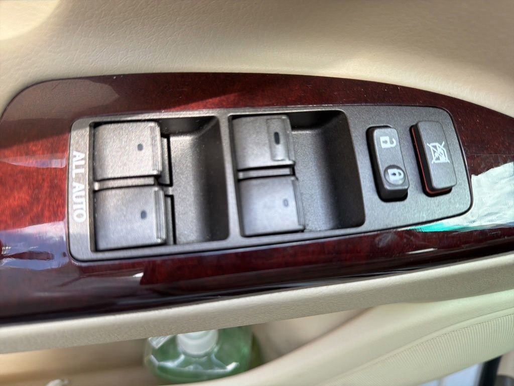 Used 2014 Lexus LX 570 4WD image 33