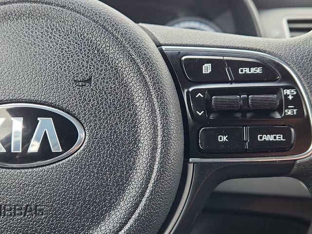 Used 2017 Kia Niro LX image 35