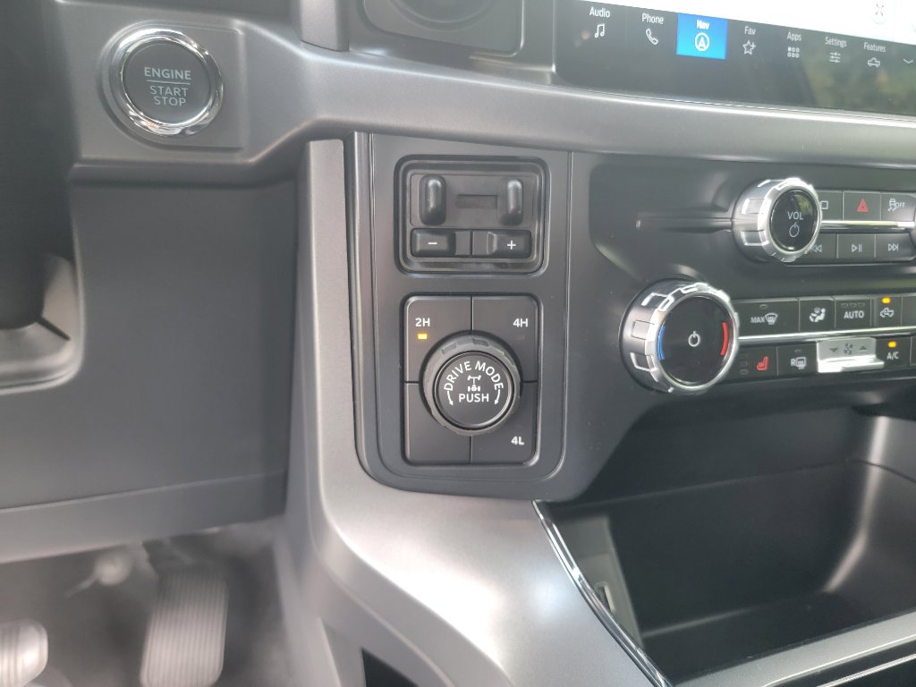 New 2025 Ford F150 XLT image 25