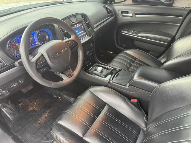 Used 2023 Chrysler 300 S RWD image 9