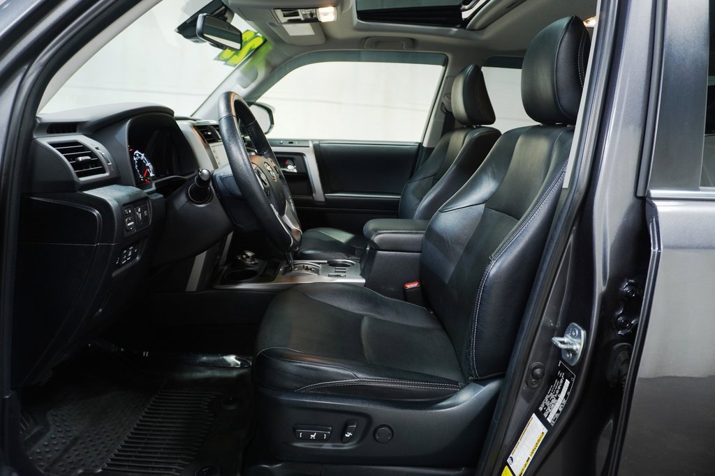 Used 2023 Toyota 4Runner Limited image 10