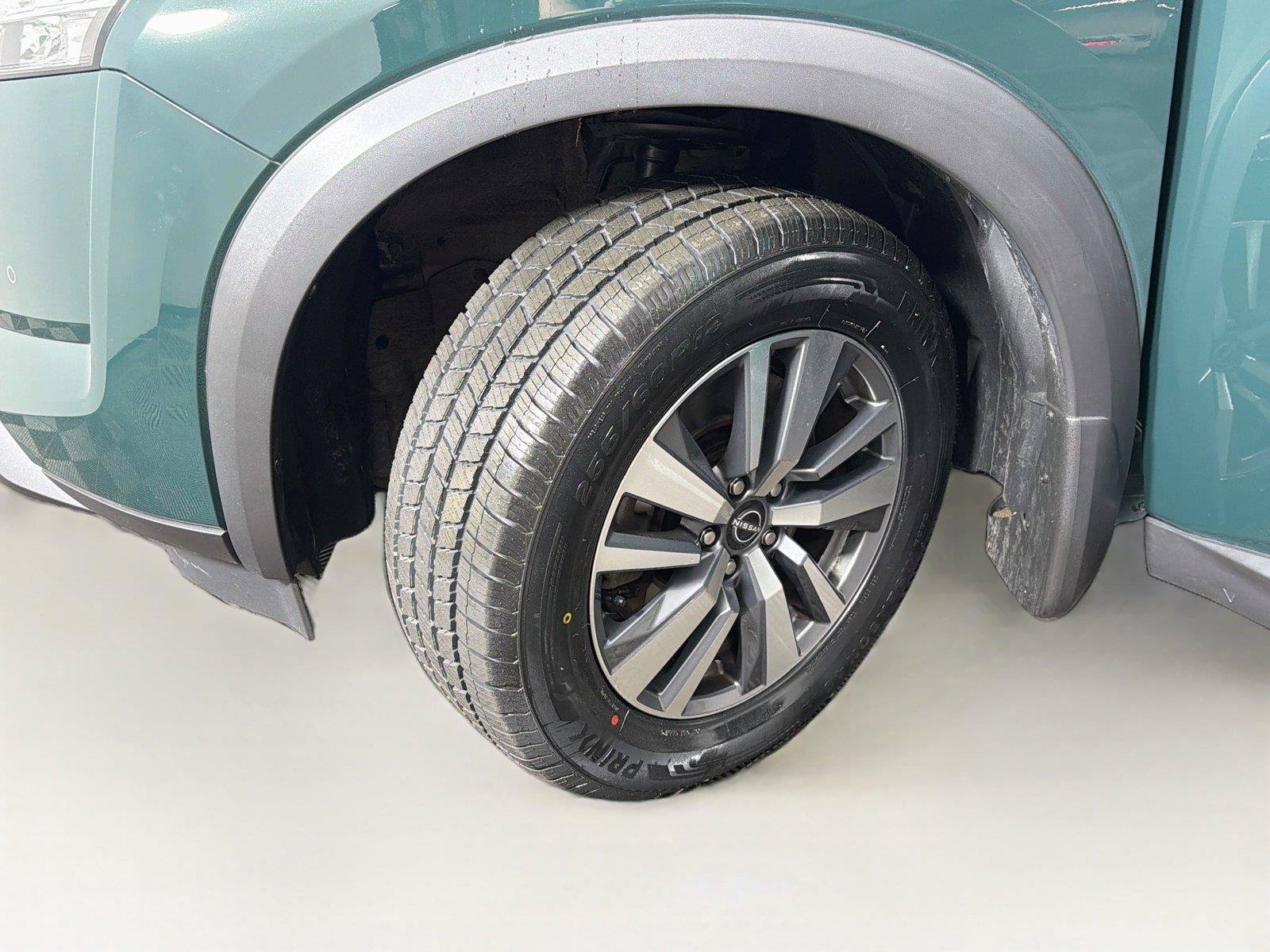 Used 2023 Nissan Pathfinder SL AWD/4WD image 38