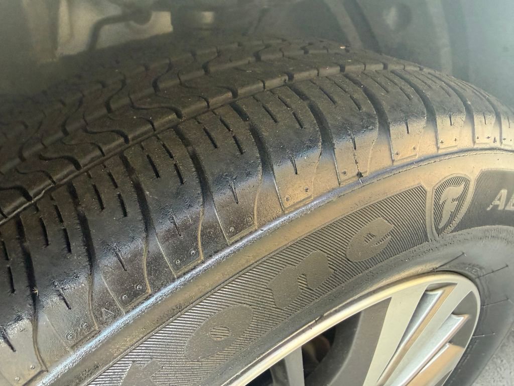 Used 2020 Nissan Pathfinder SL image 42