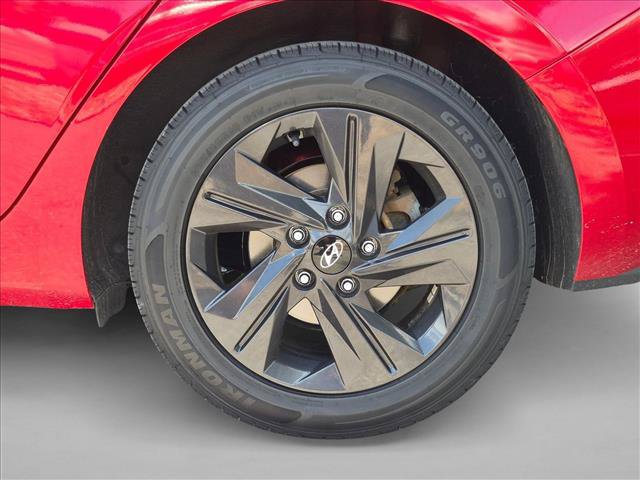 Used 2021 Hyundai Elantra SEL w/ Convenience Package FWD image 13