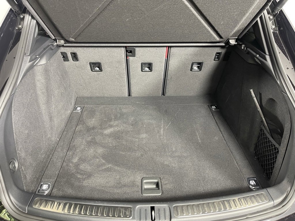 Certified 2023 Porsche Macan S image 17