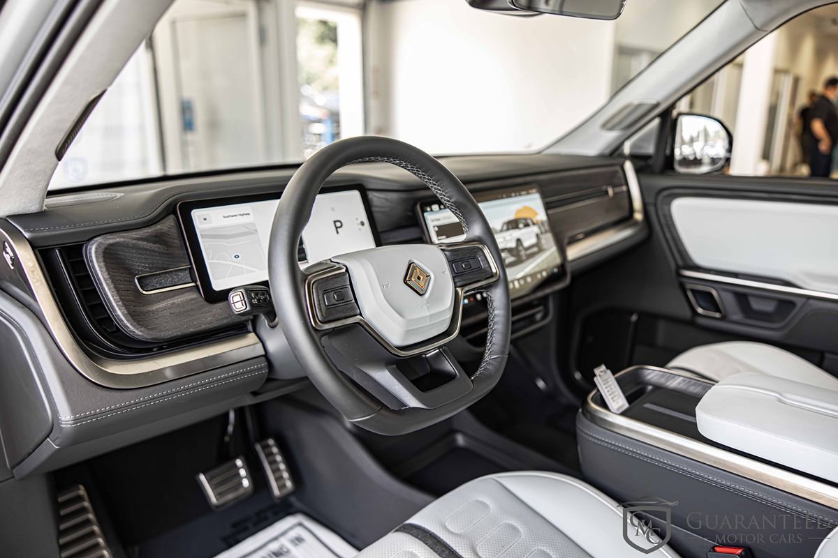 Used 2024 Rivian R1S Adventure image 21