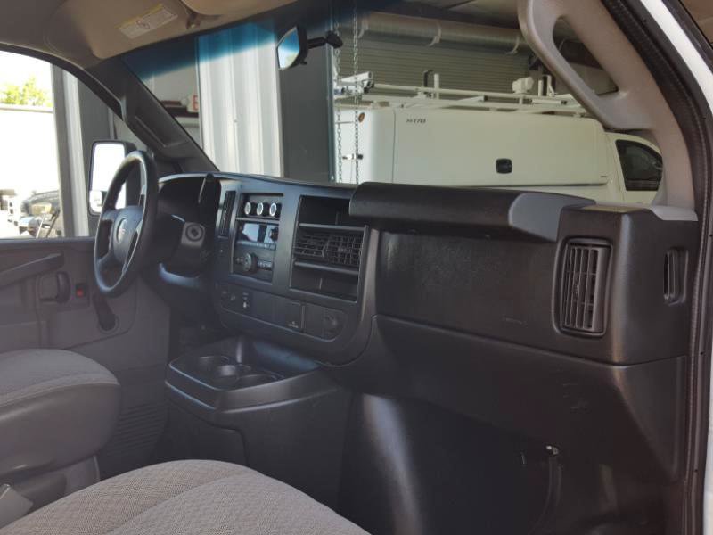 Used 2017 GMC Savana 3500 RWD image 14