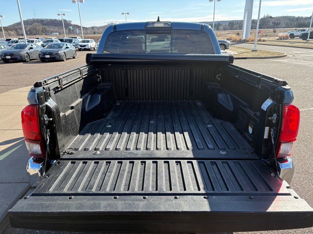 Certified 2019 Toyota Tacoma TRD Off-Road image 4