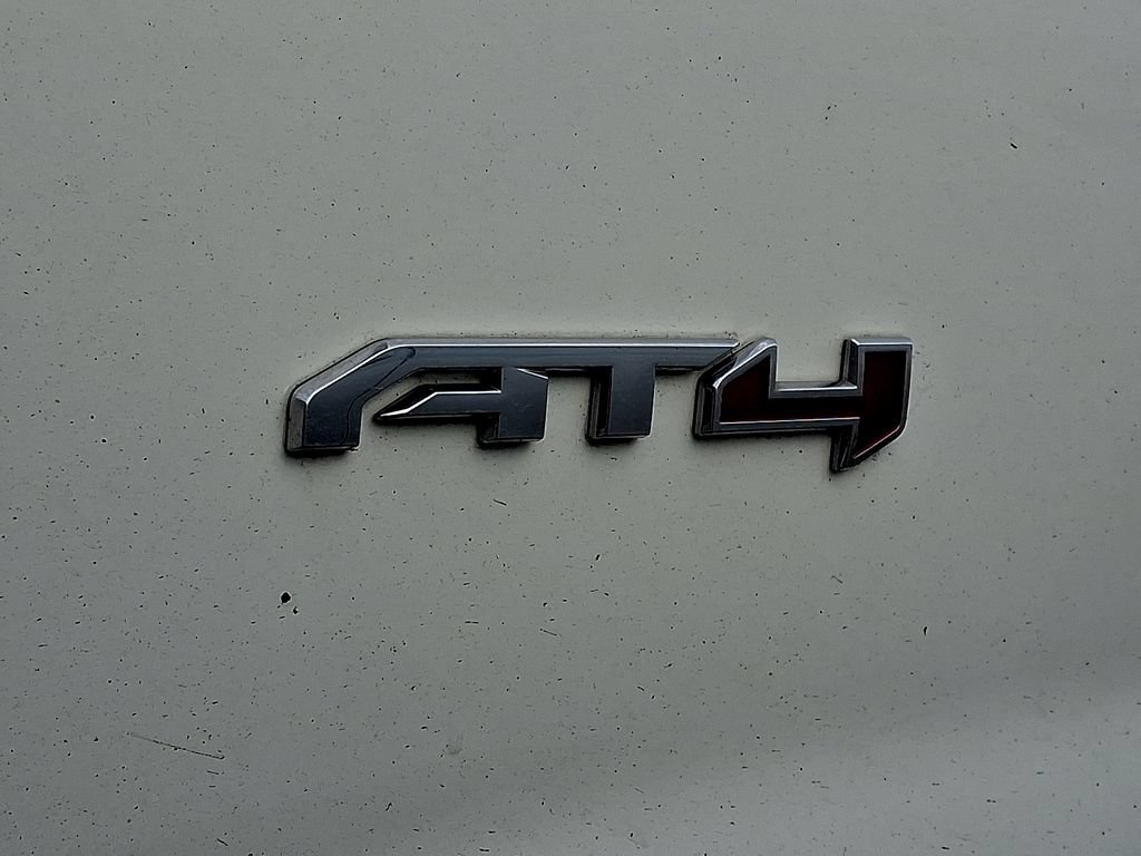 Used 2021 GMC Acadia AT4 w/ Trailering Package AWD/4WD image 10