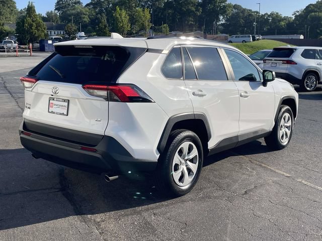 Used 2021 Toyota RAV4 LE FWD image 9