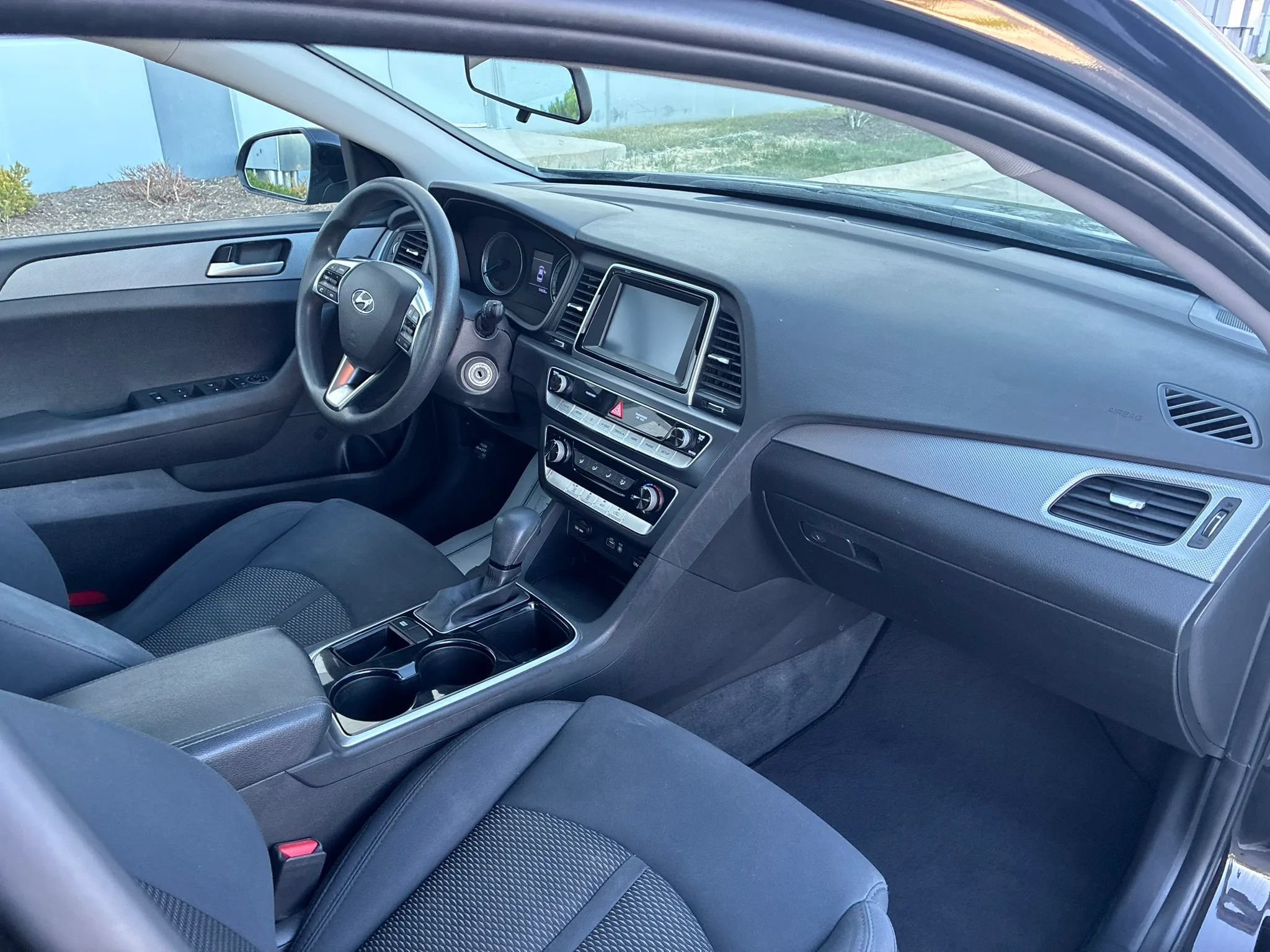 Used 2018 Hyundai Sonata SE FWD image 18