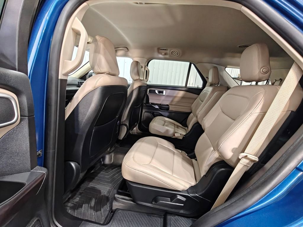 Used 2020 Ford Explorer XLT w/ Equipment Group 202A image 29