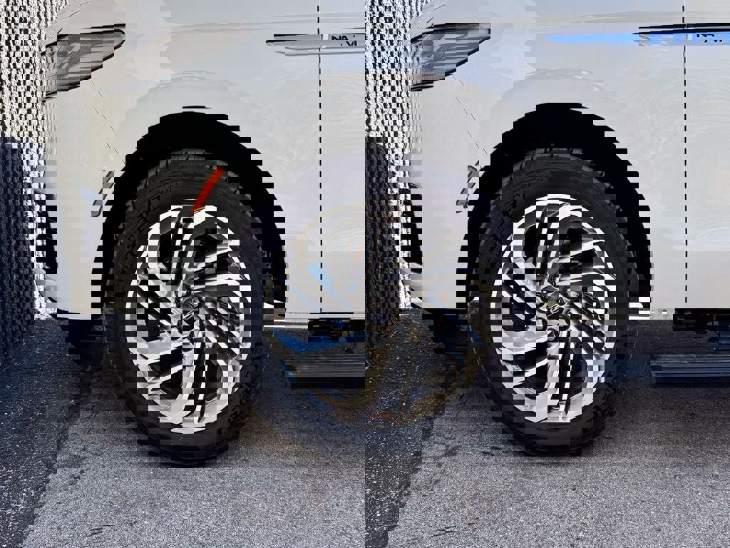 New 2025 Lincoln Navigator L Reserve image 50