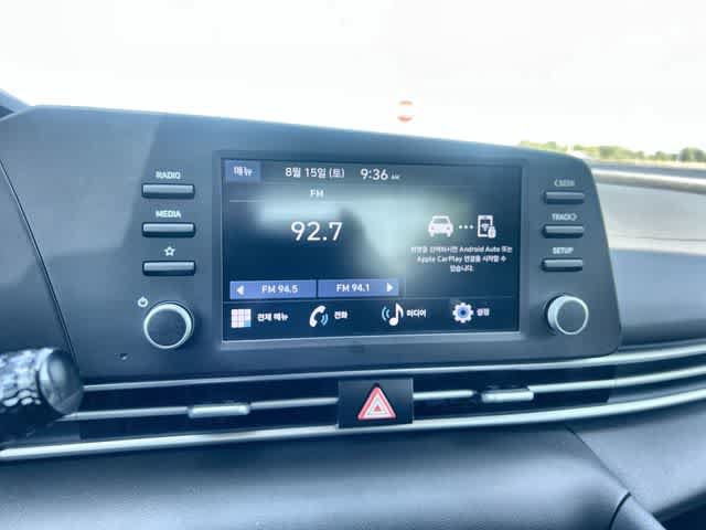 Used 2026 Hyundai Elantra SE FWD image 18