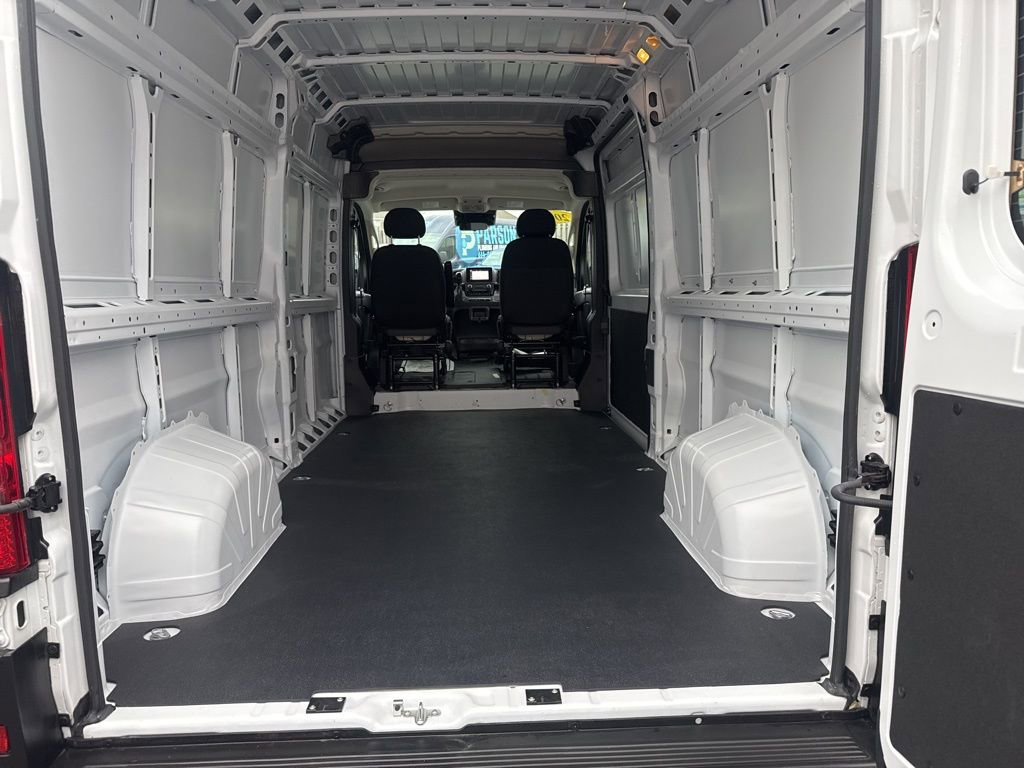 Used 2024 RAM ProMaster 2500 image 25
