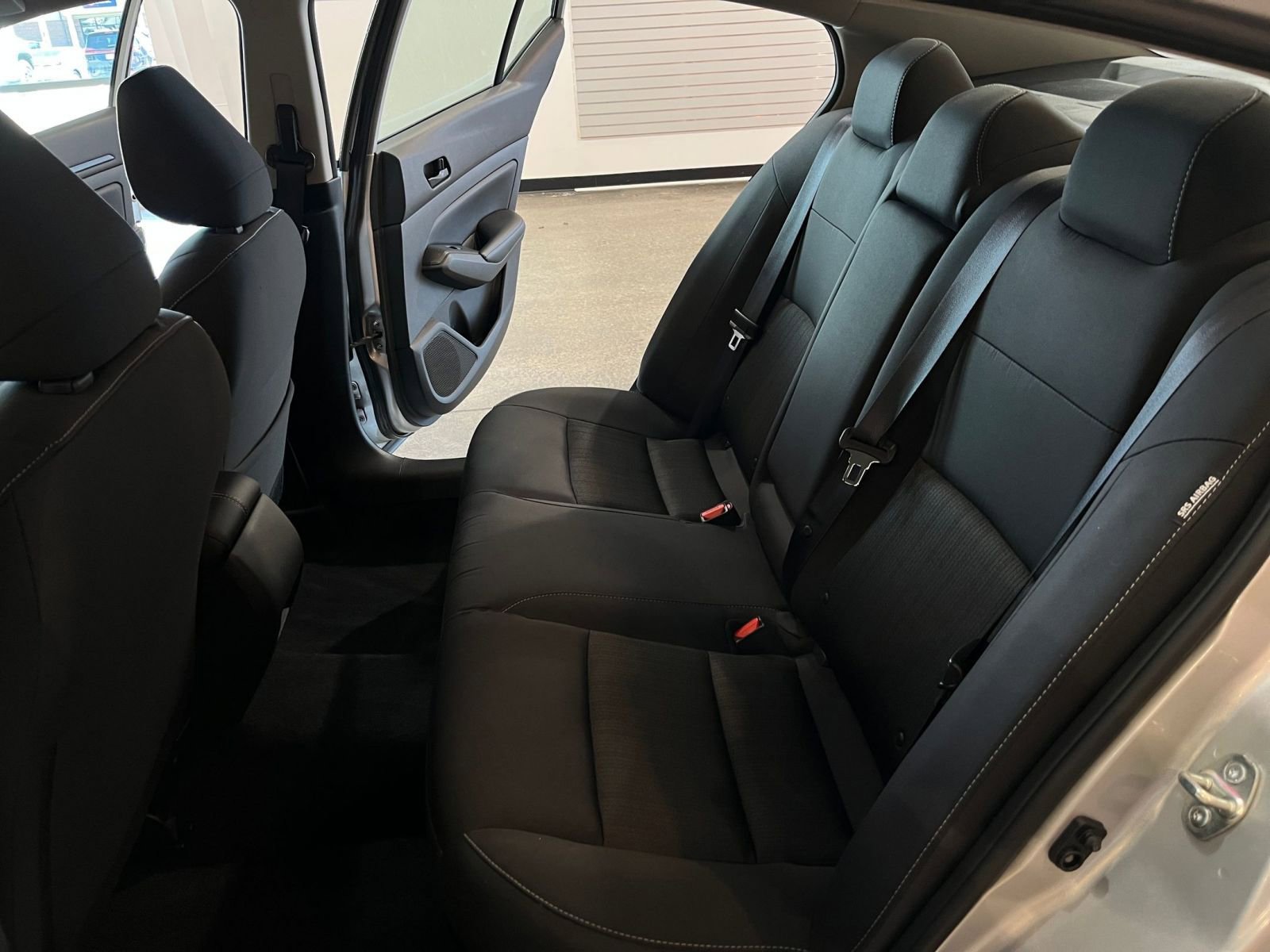 Used 2025 Nissan Altima 2.5 SV image 38