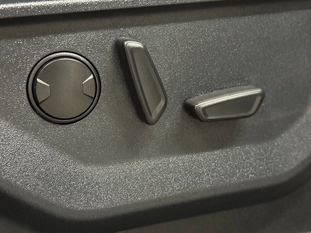 Used 2022 Ford F150 XLT w/ Equipment Group 302A High image 29