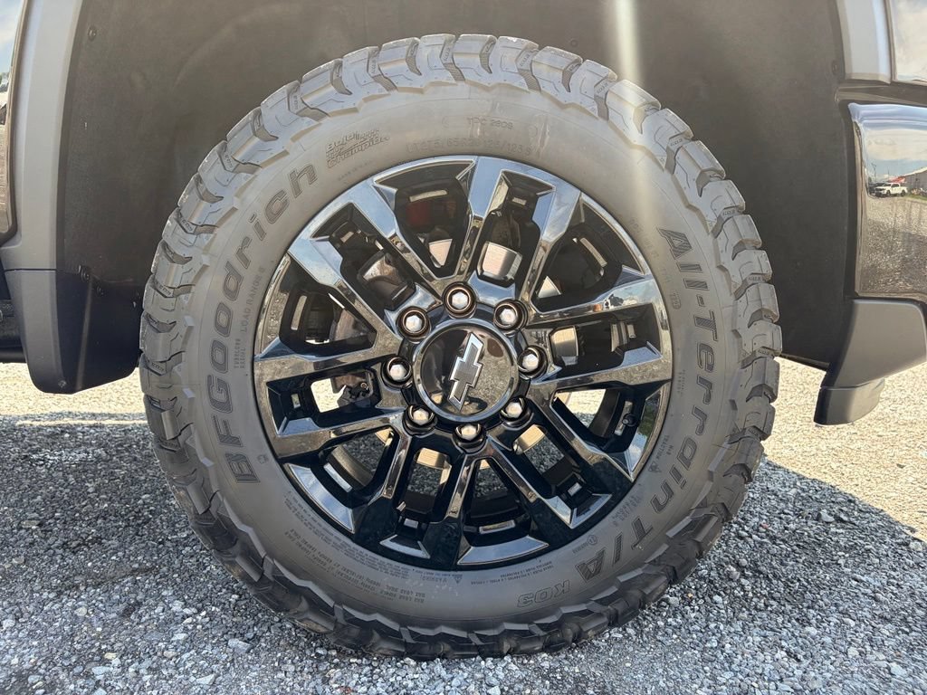 Used 2025 Chevrolet Silverado 2500 LTZ w/ Trail Boss Package AWD/4WD image 27