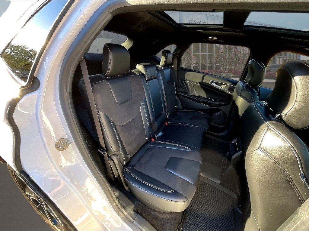 Used 2019 Ford Edge ST w/ Equipment Group 401A AWD/4WD image 27