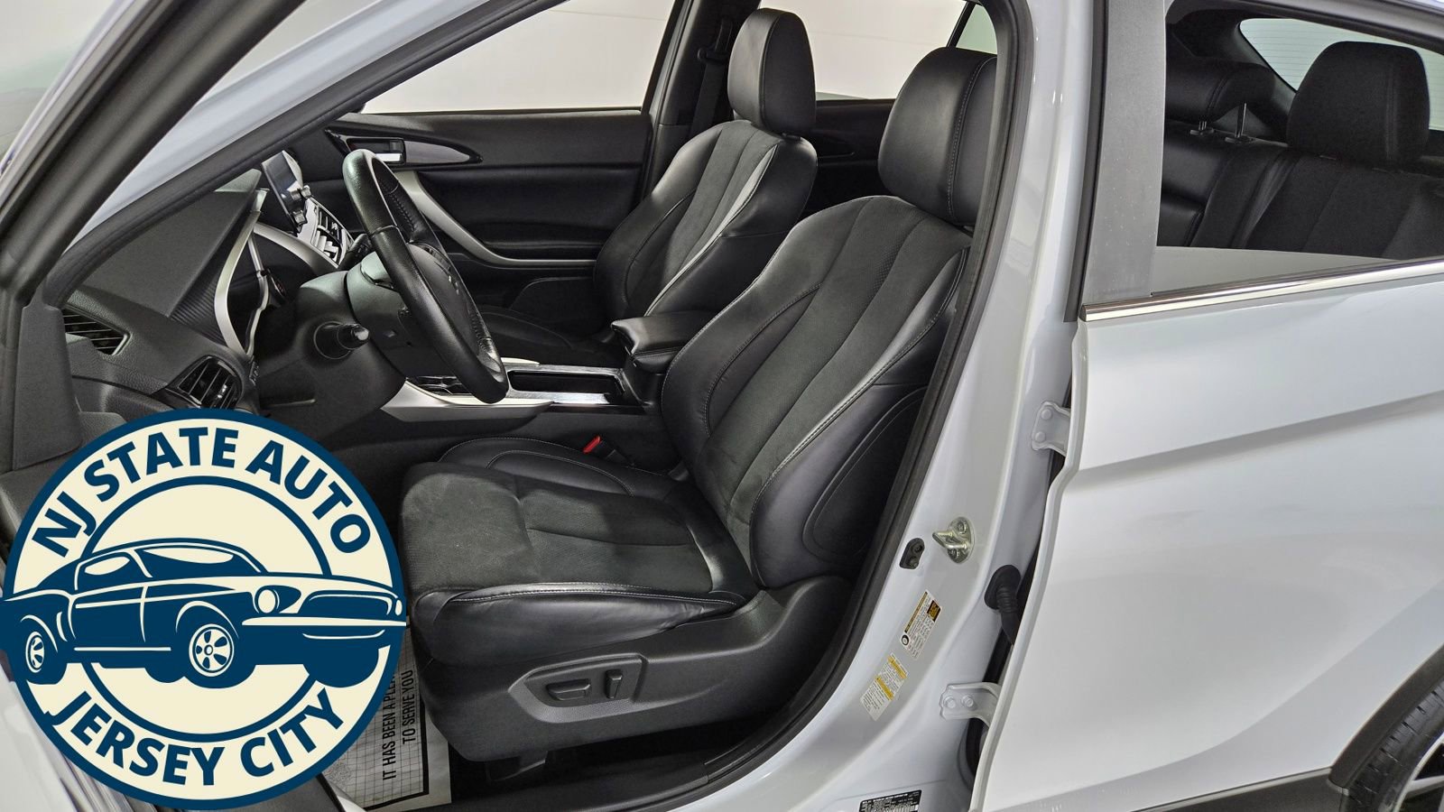 Used 2023 Mitsubishi Eclipse Cross SE image 25