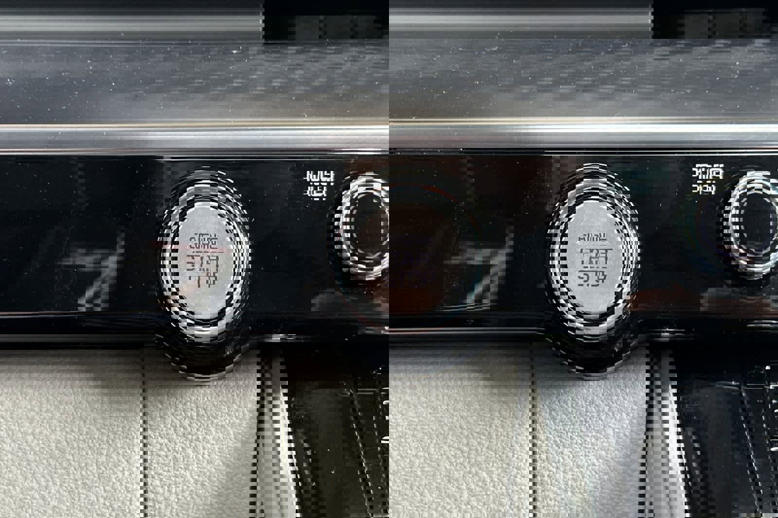 Used 2024 Kia Carnival SX Prestige image 26