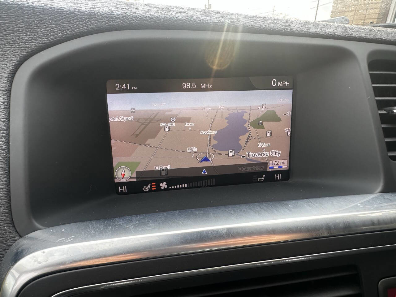 Used 2018 Volvo S60 T5 Dynamic w/ Protection Package image 8