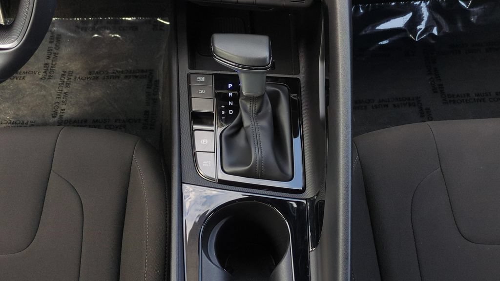 Certified 2025 Hyundai Elantra SEL FWD image 14