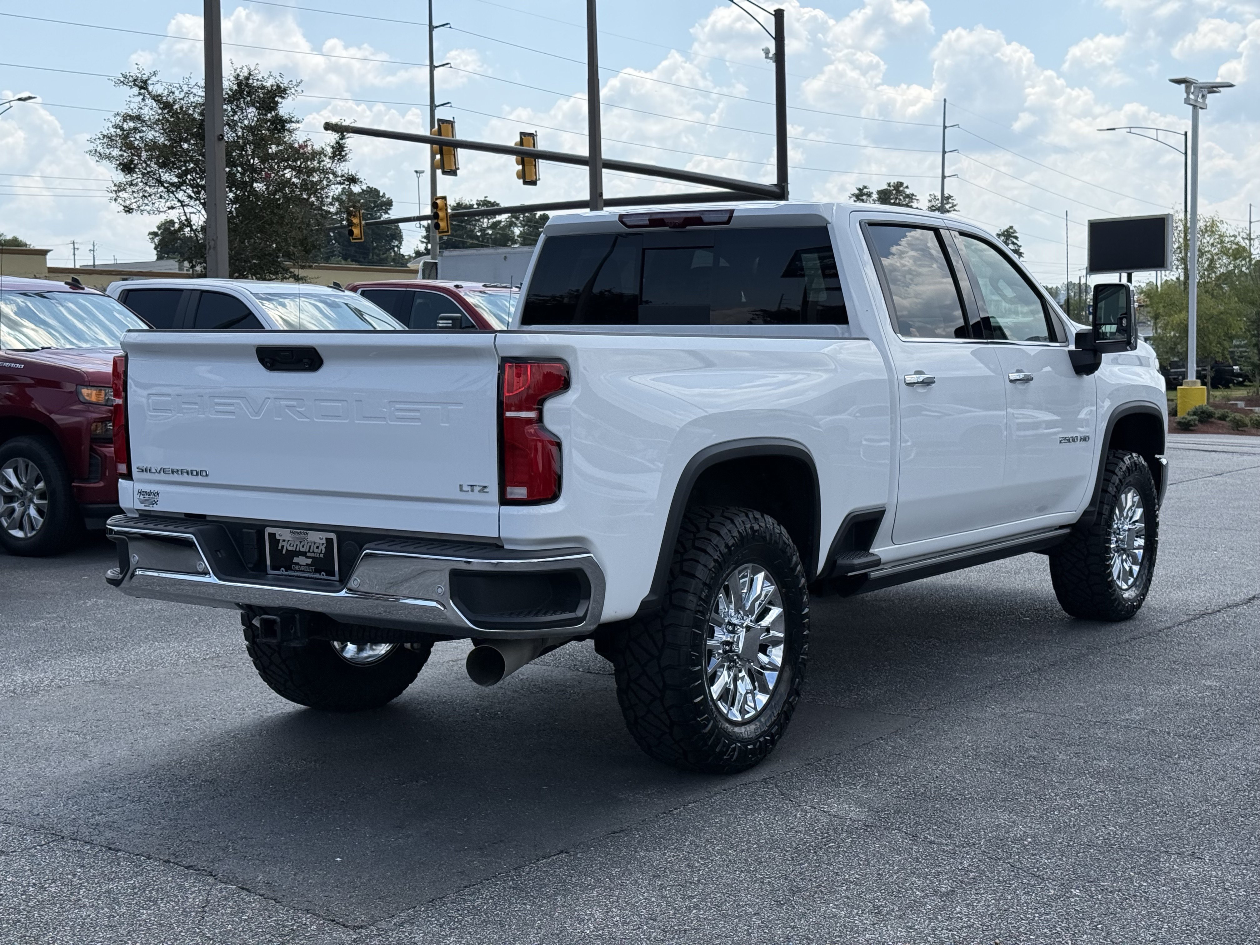 New 2026 Chevrolet Silverado 2500 LTZ w/ LTZ Premium Package AWD/4WD image 10