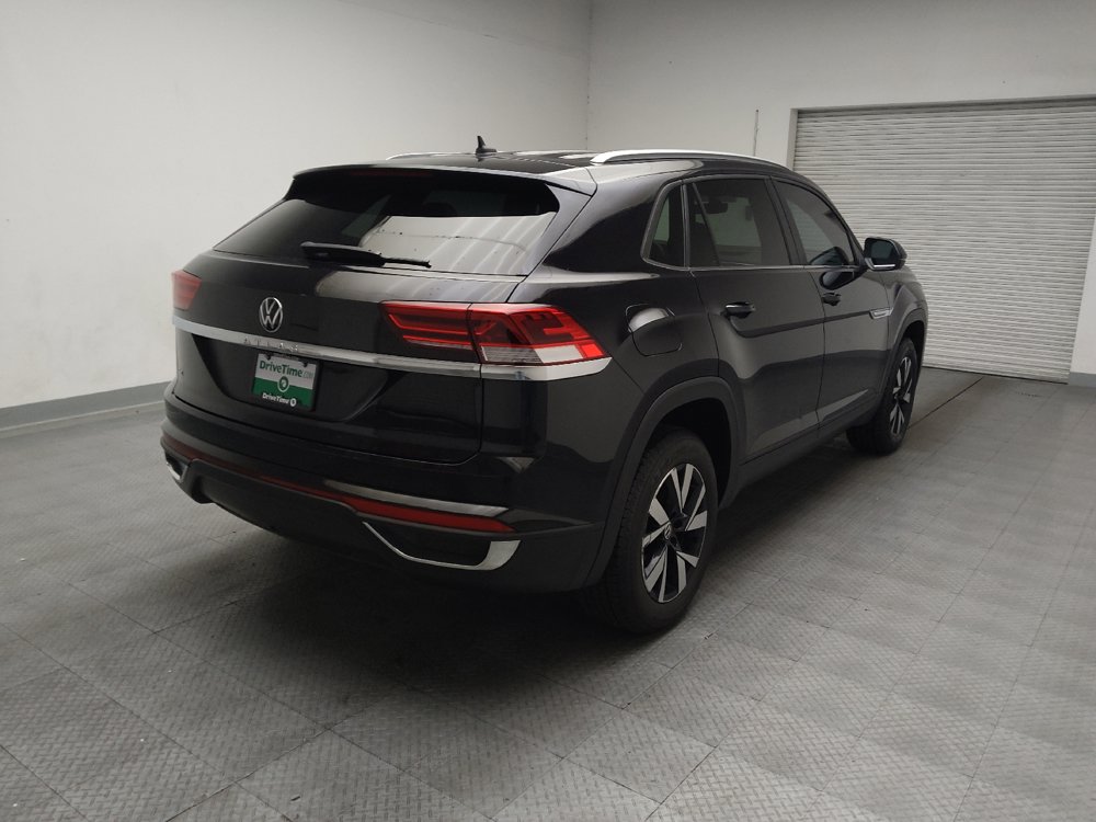 Used 2022 Volkswagen Atlas Cross Sport SE FWD image 9